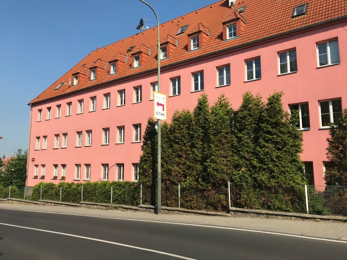 Apartmán Havlíčkova KLV Exterior foto